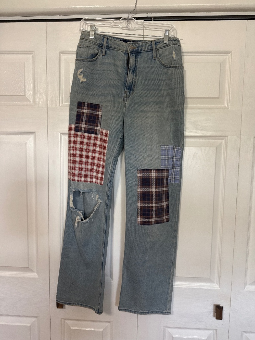Hollister distressed jeans